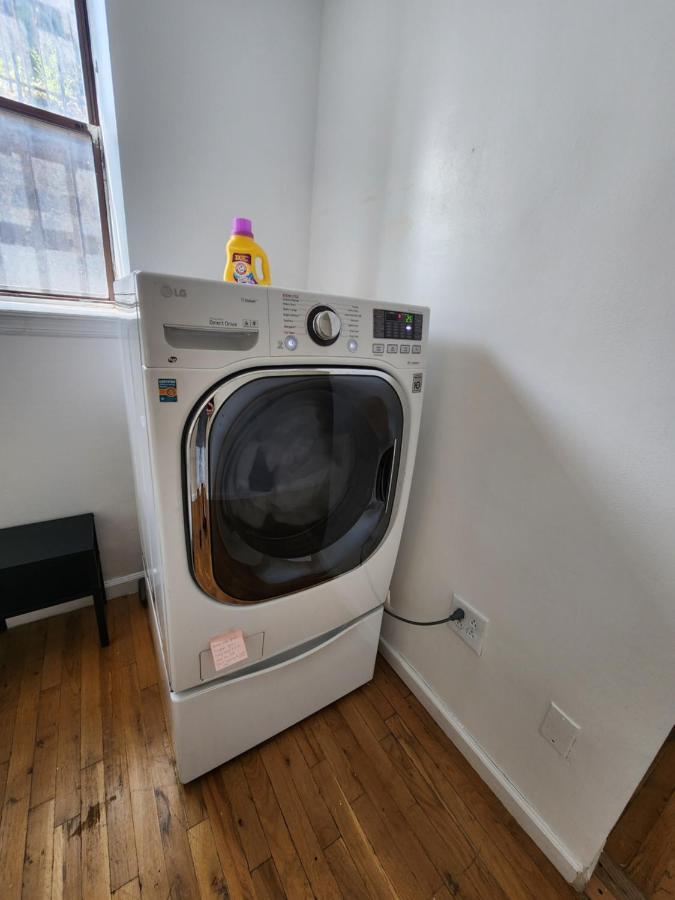 Spacious 3 Bedroom Apartment Mins To Nyc! Union City Exteriör bild